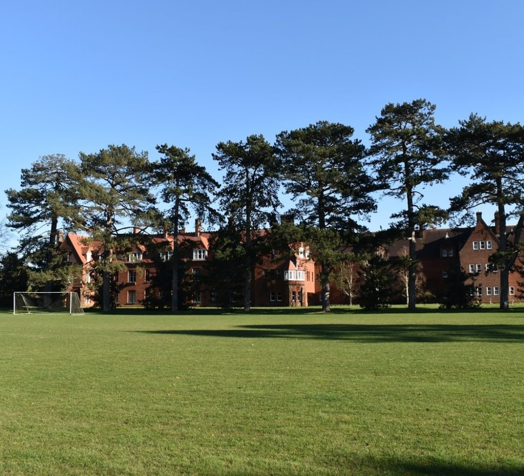 Cambridge Russian Summer School - 2021 1 Russian Summer School at Girton College